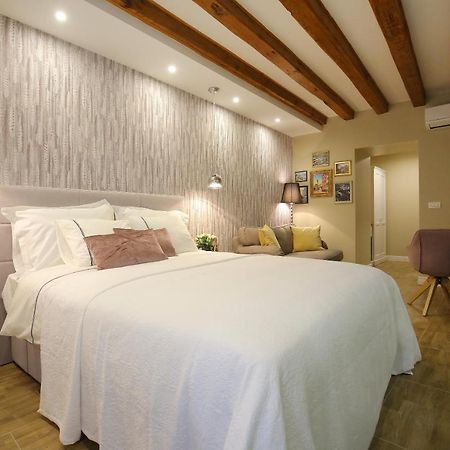 Rooms Skoblar Zara Esterno foto
